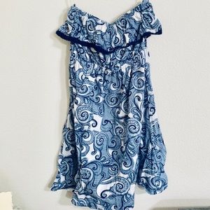 Strapless patterned dress
